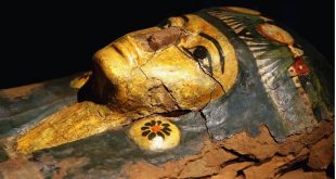 Egyptian-mummy-mask