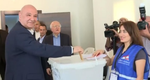 الرئيس عون يدلي بصوته في بلدته العيشية
