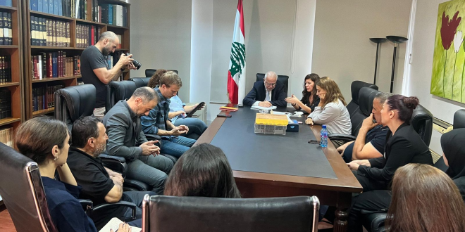 وزير العدل استقبل أهالي الصحافيين الشهداء