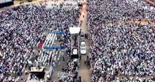 البابا لاوون من الواجهة البحرية