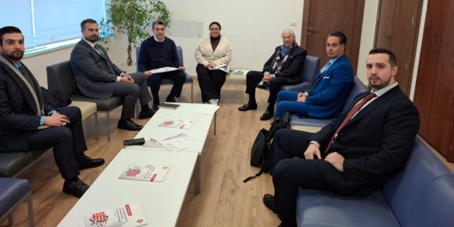 تخصيص الاعلاميين بمراكز