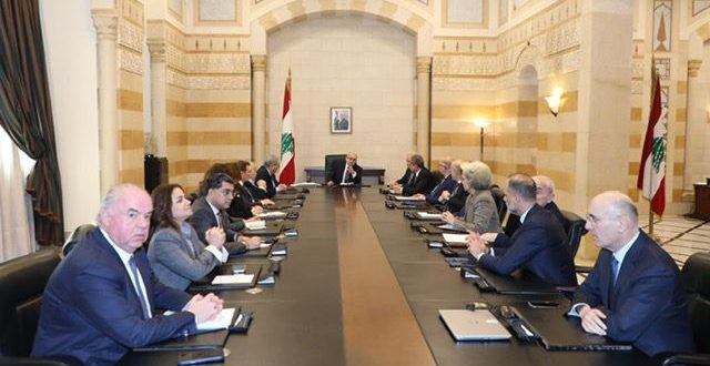 الاجتماع الوزاري في السرايا