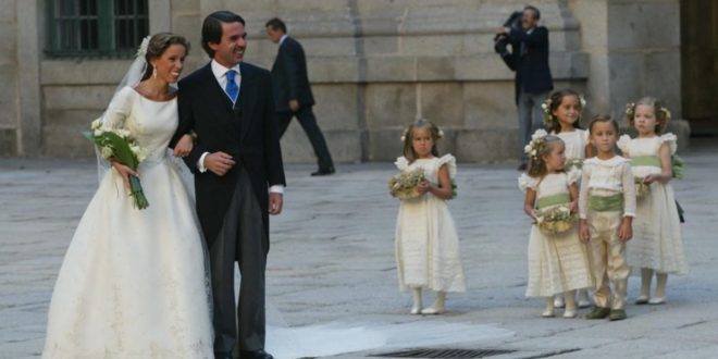 MADRID 5 09 2002   BODA DE LA HIJA DE AZNAR EN EL ESCORIAL   FOTO DAVID CASTRO IMAGEN DIGITAL