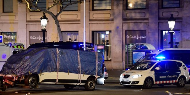 la camionnette blanche qui a fauché jeudi des dizaines de passants sur les Ramblas à Barcelone,