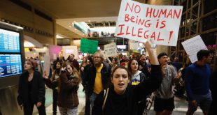 la-me-ln-lax-protest-20170129