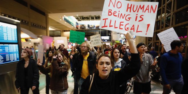 la-me-ln-lax-protest-20170129