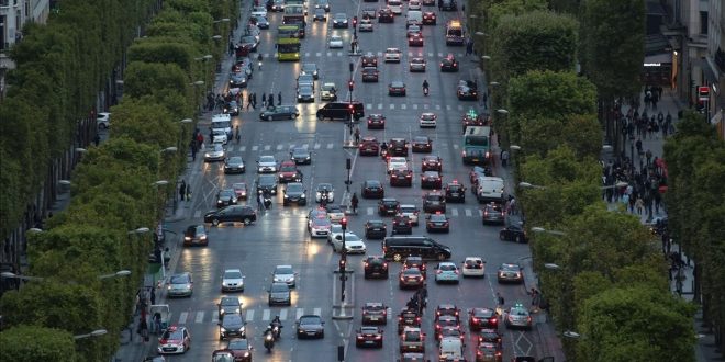 paris-prohibe-circular-todos-los-coches-diesel-anteriores