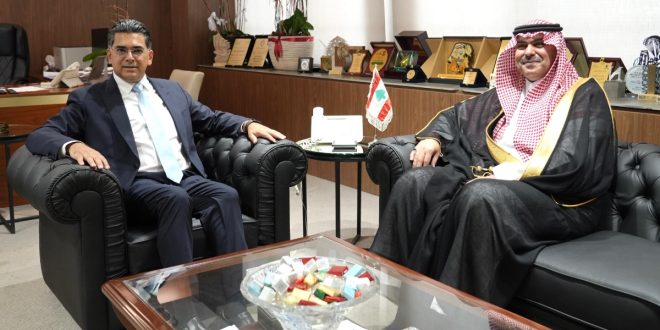 مرقص السفير الدوسري