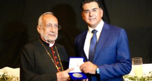 مرقص ميناسيان كرّم الصحافة